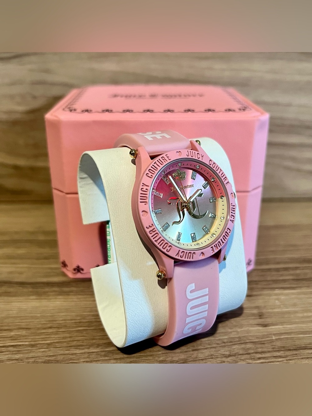 Juicy Couture JUI50117RO Analog Watch (Pink)